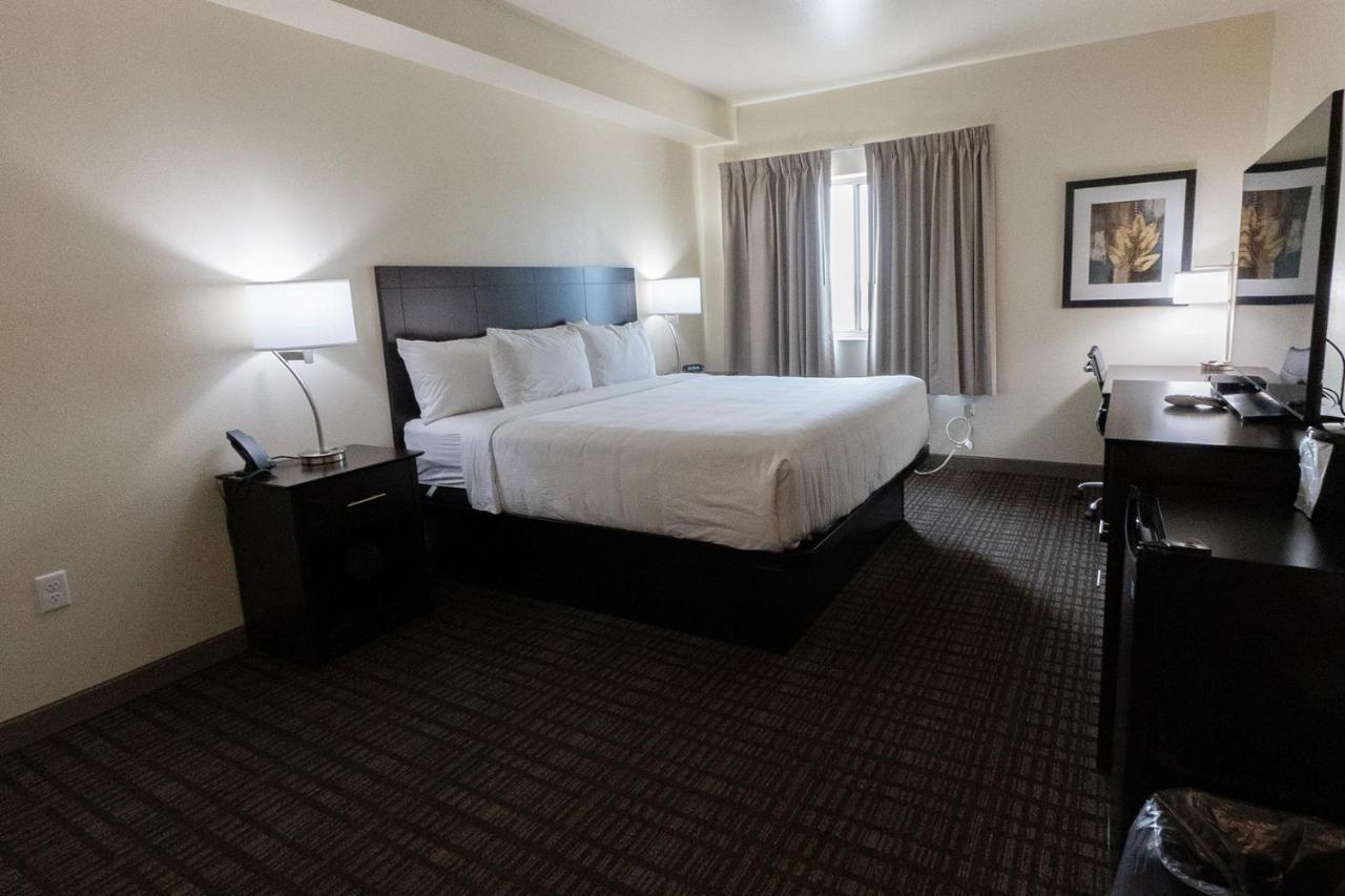 Cobblestone Hotel & Suites-Sheldon Bagian luar foto