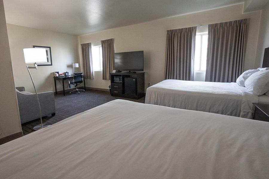 Cobblestone Hotel & Suites-Sheldon Bagian luar foto