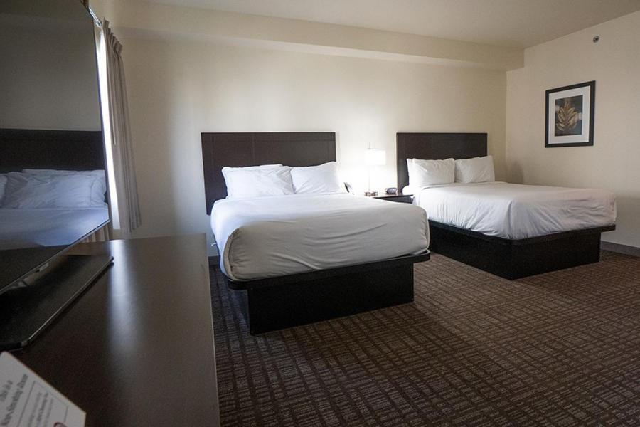 Cobblestone Hotel & Suites-Sheldon Bagian luar foto